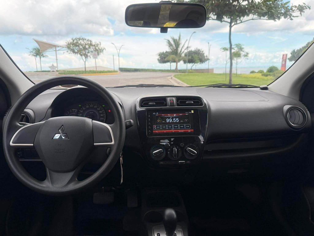 2024 Mitsubishi Mirage Hatchback GLX AT