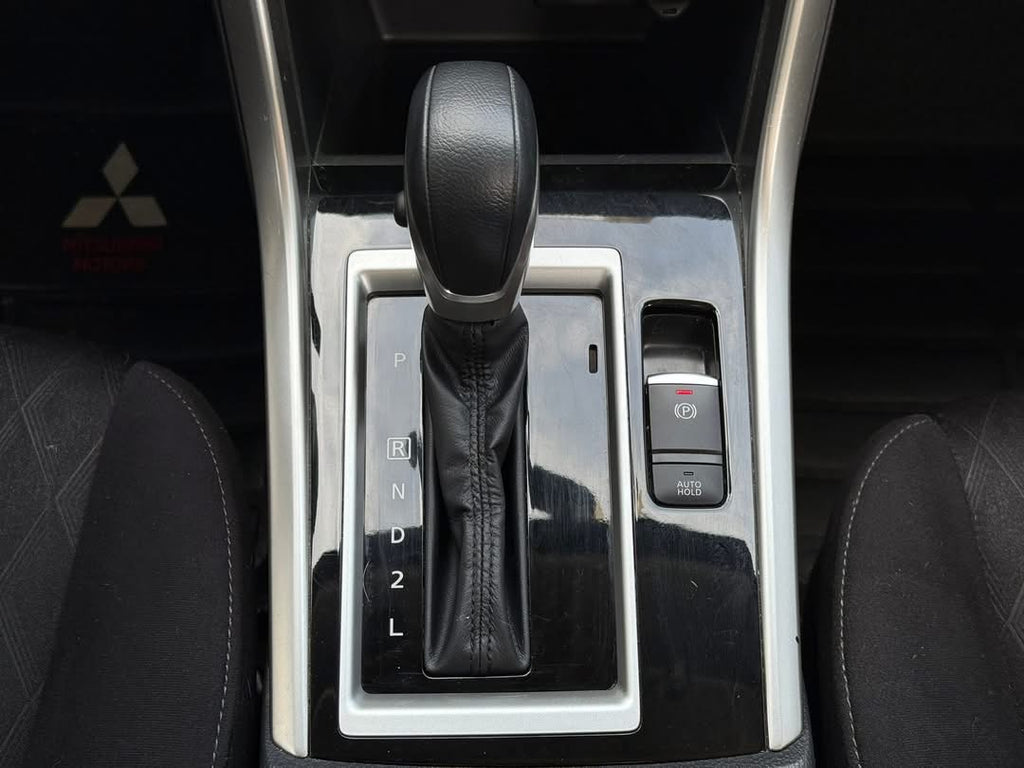 2025 Mitsubishi Xpander GLS AT