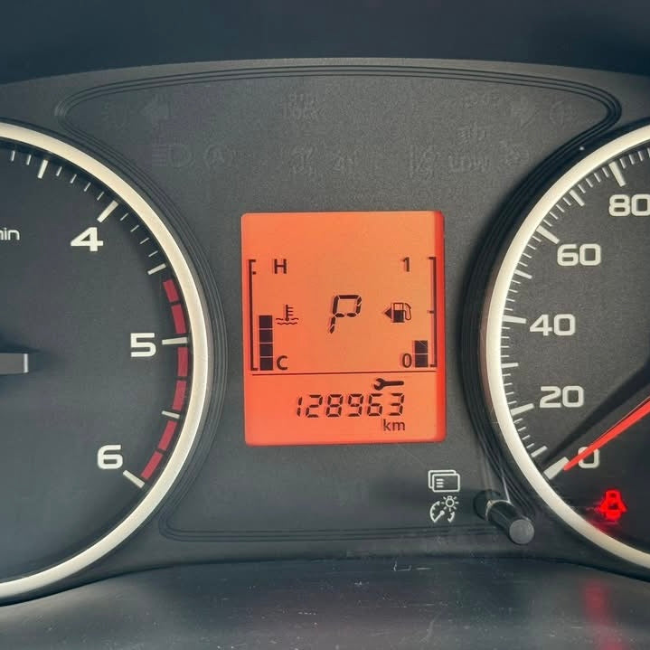 2016 Mitsubishi Strada GLX AT