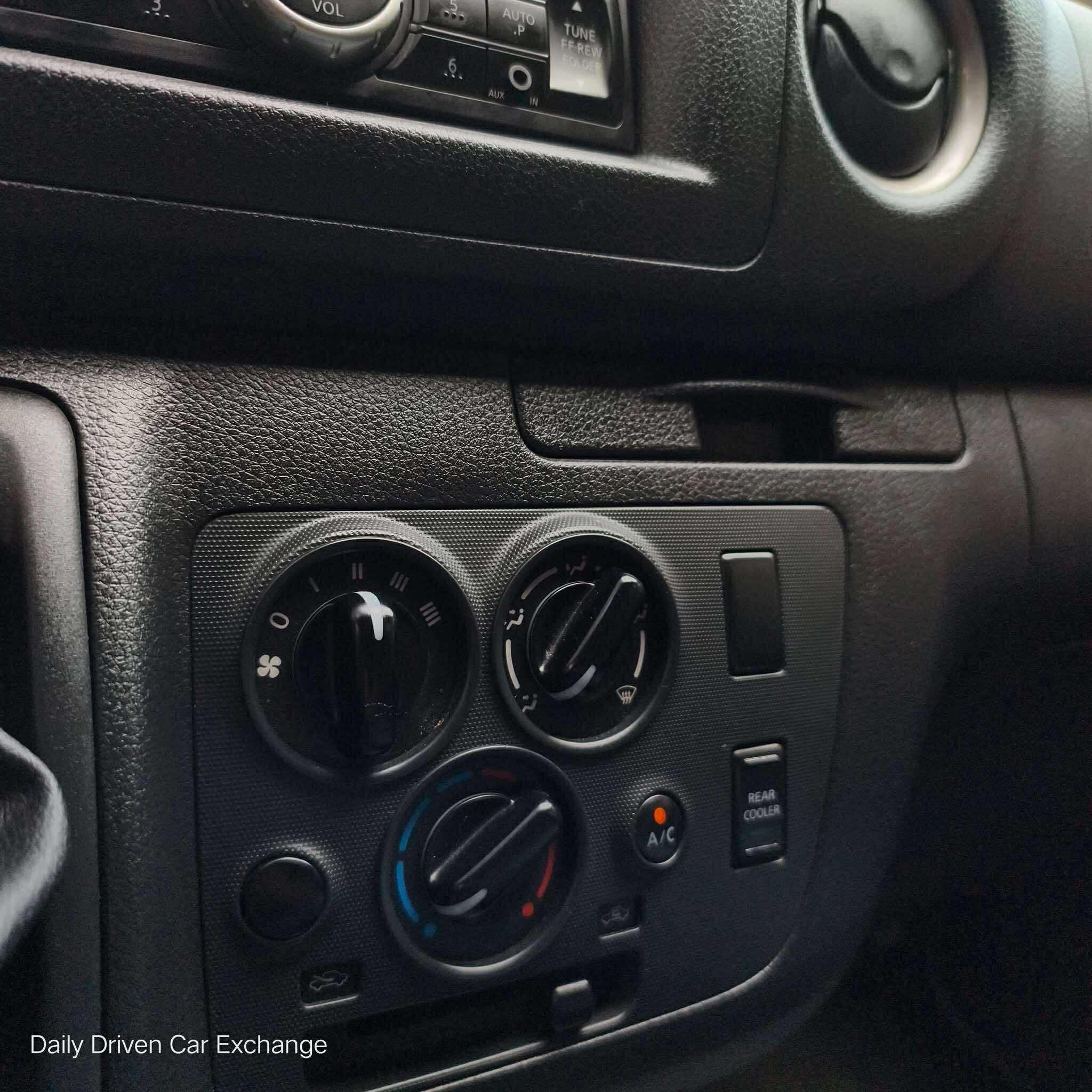 2024 Nissan NV350 Urvan MT