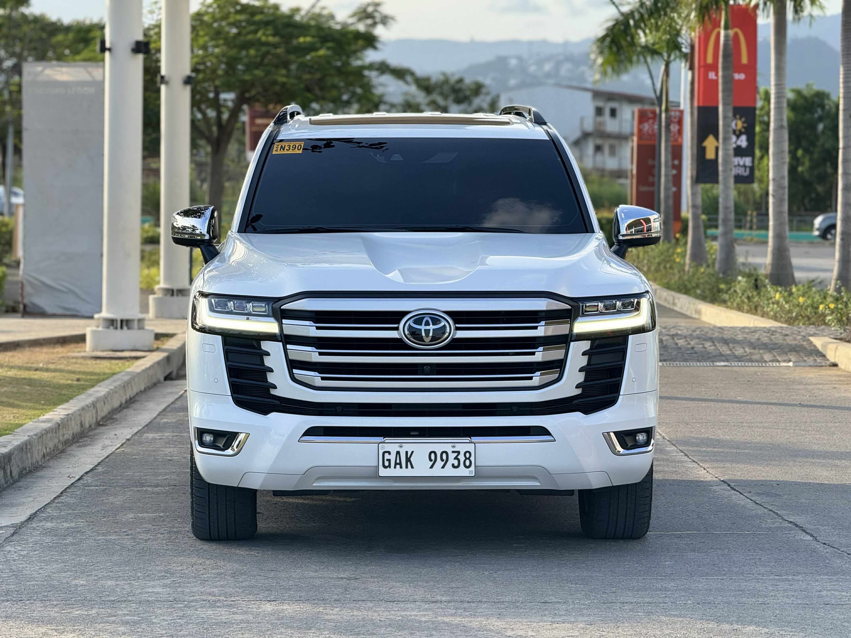 2023 Toyota Land Cruiser ZX