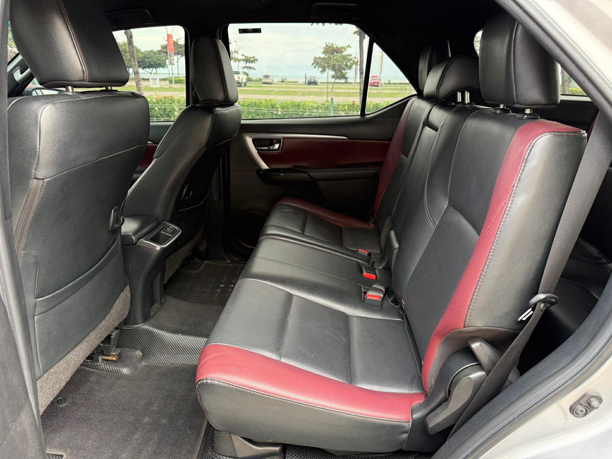 2022 Toyota Fortuner LTD AT