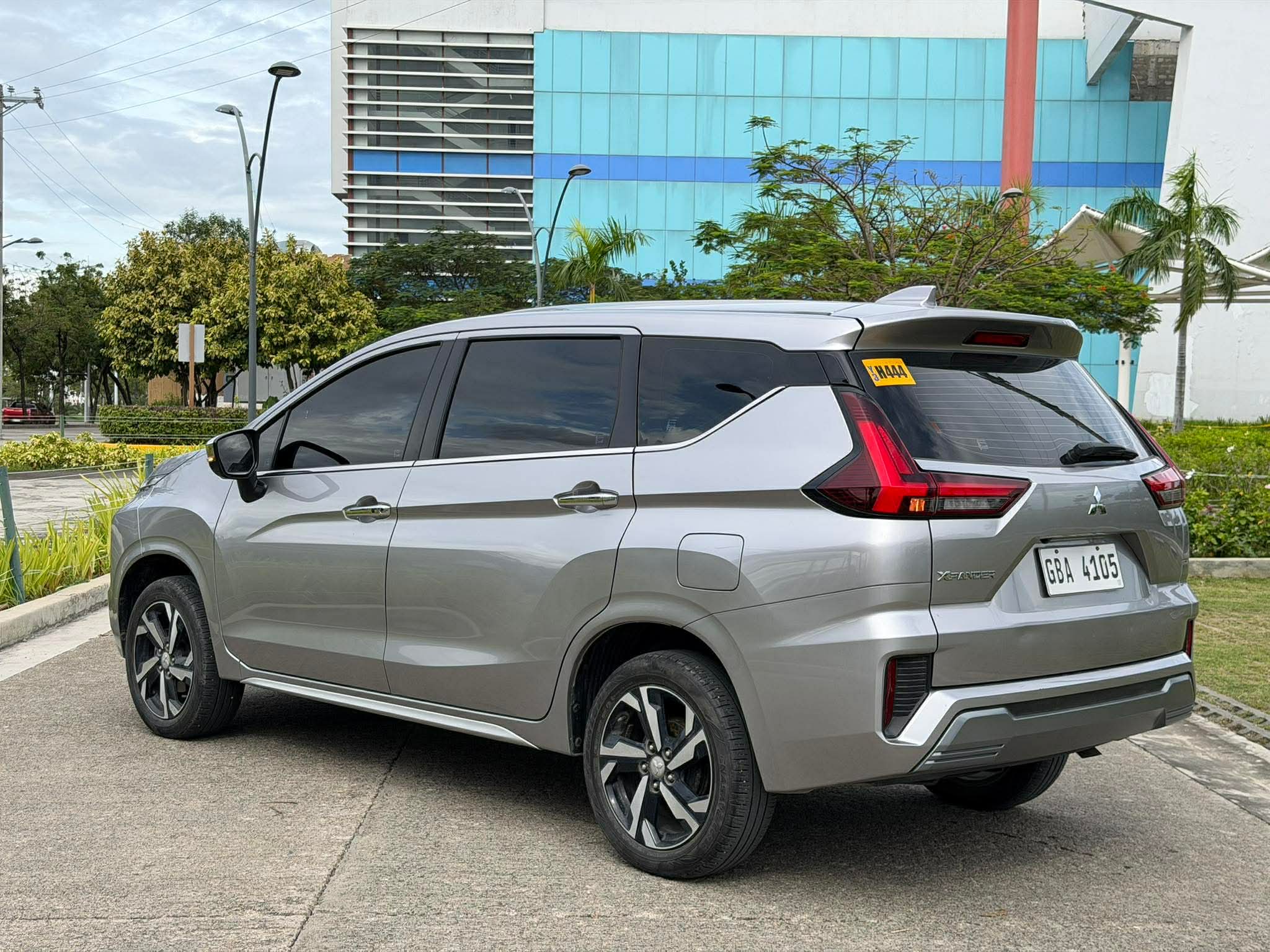 2023 Mitsubishi Xpander GLS AT
