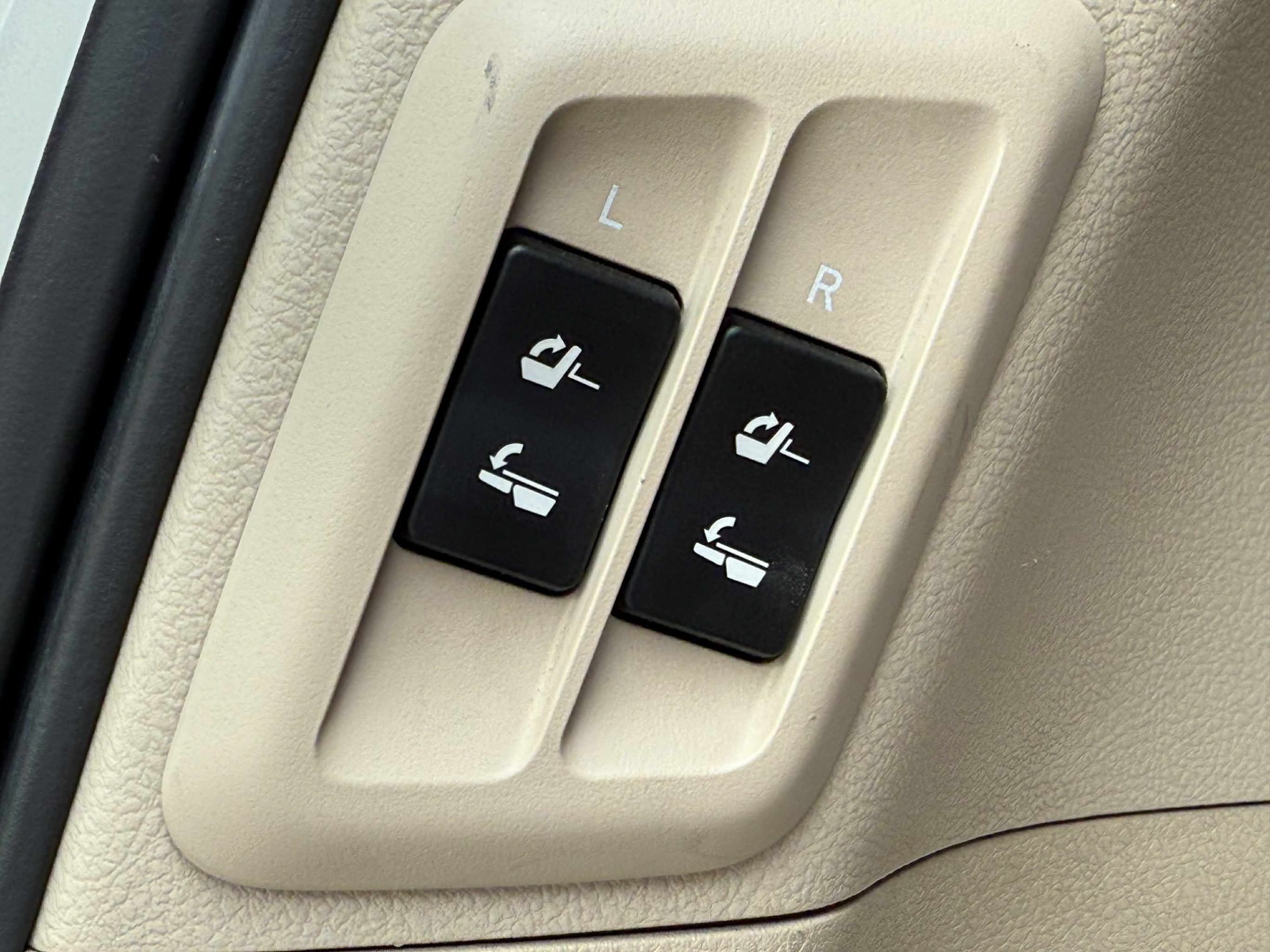 2010 Toyota Landcruiser Prado VX AT