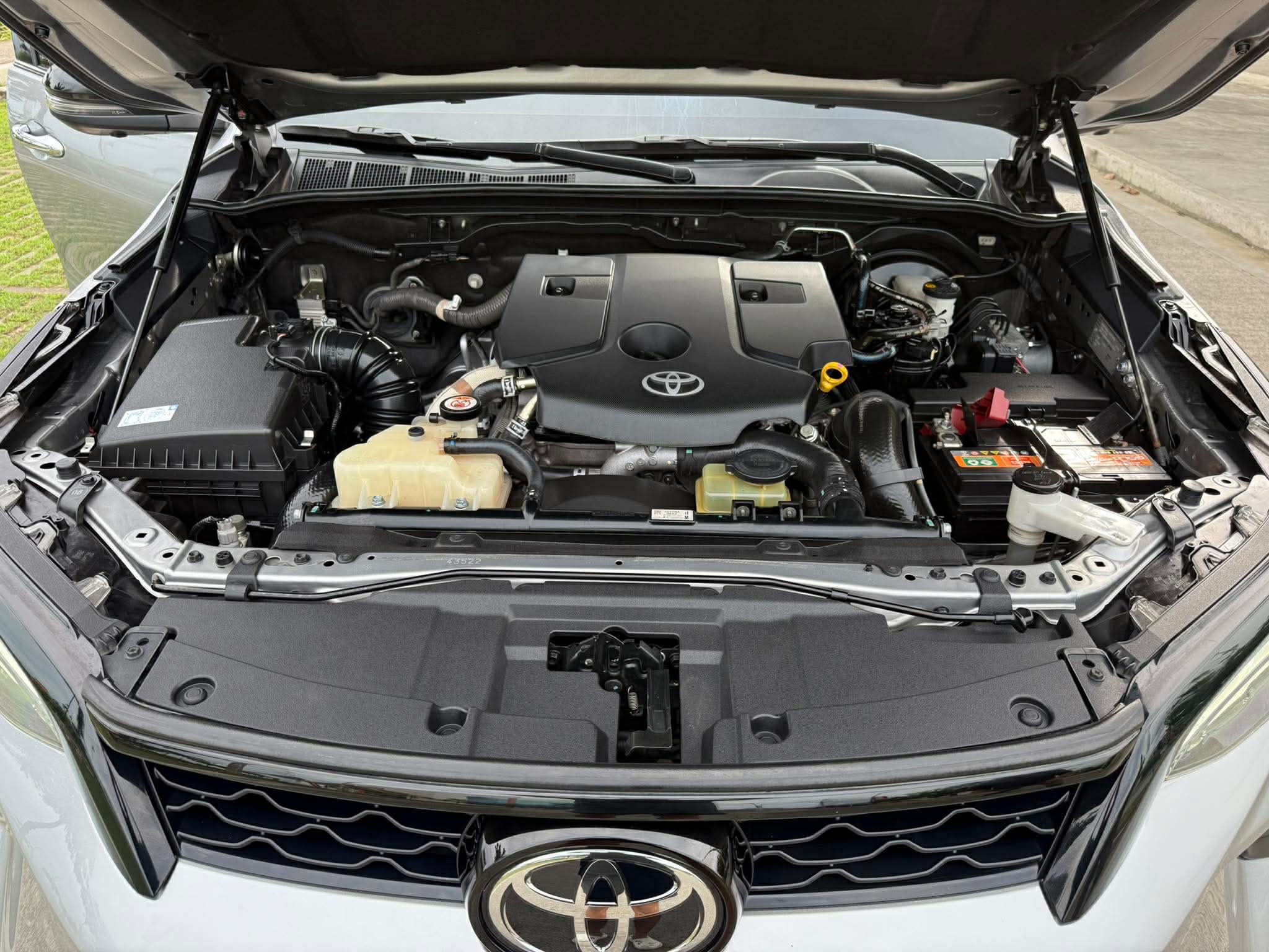 2022 Toyota Fortuner LTD AT