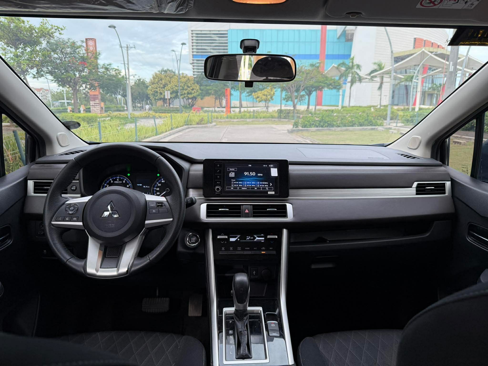 2023 Mitsubishi Xpander GLS AT