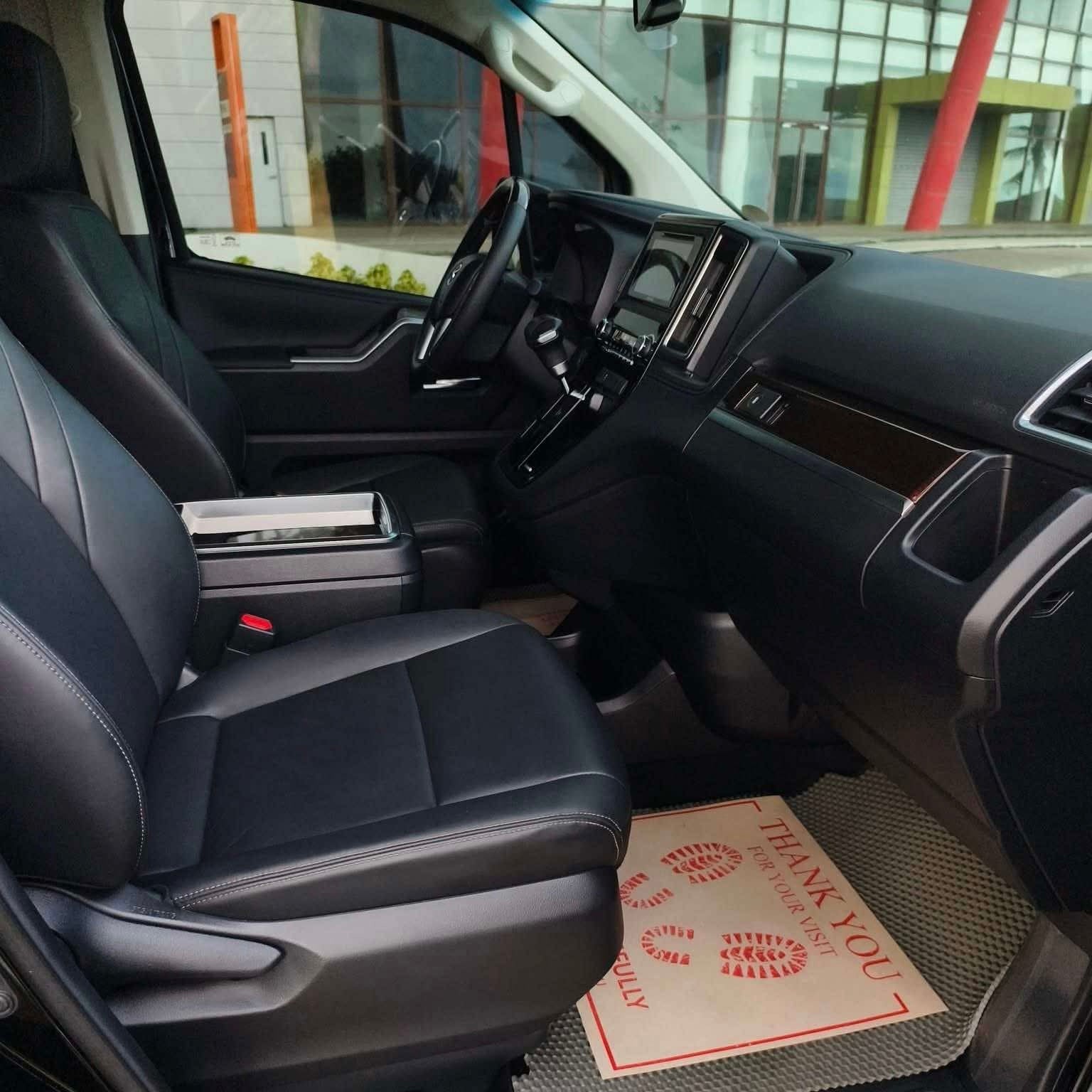 2021 Toyota Super Grandia Elite Edition AT