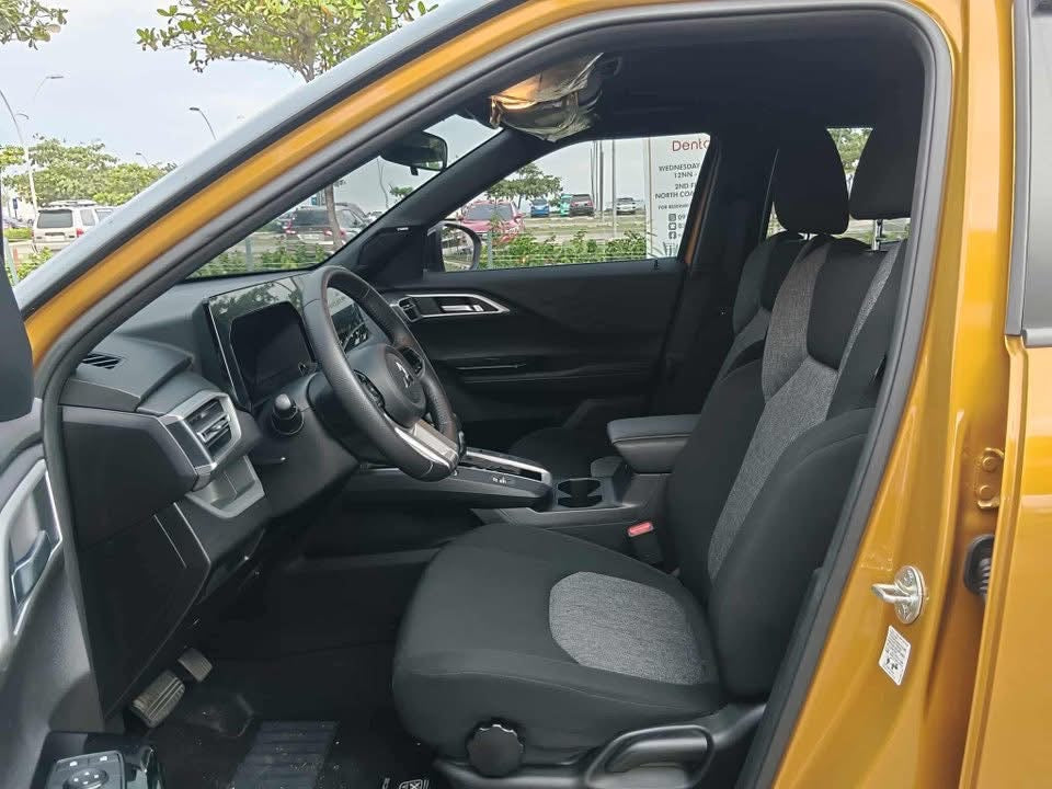 2025 Mitsubishi XForce GLS AT