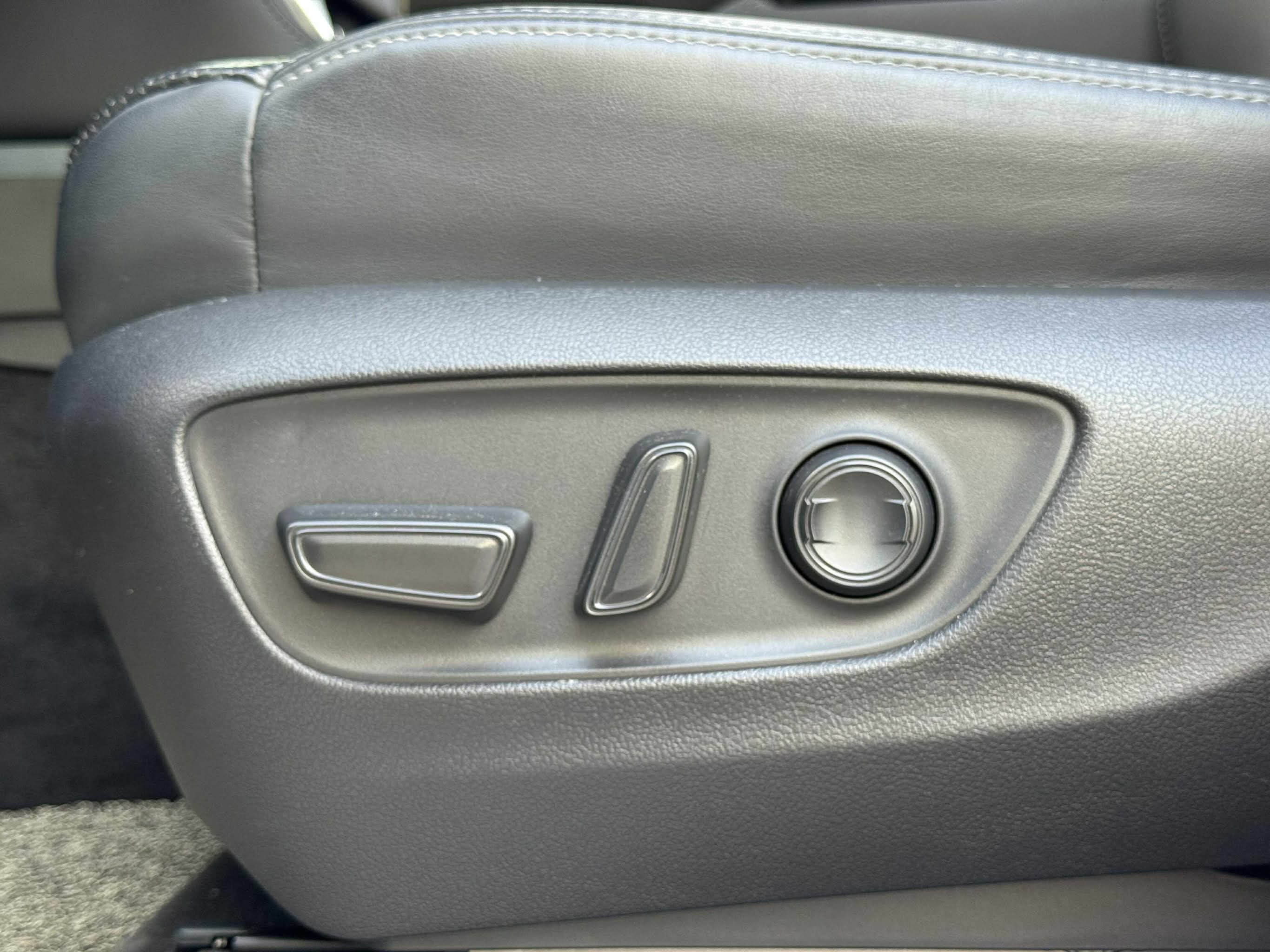 2023 Toyota Land Cruiser ZX