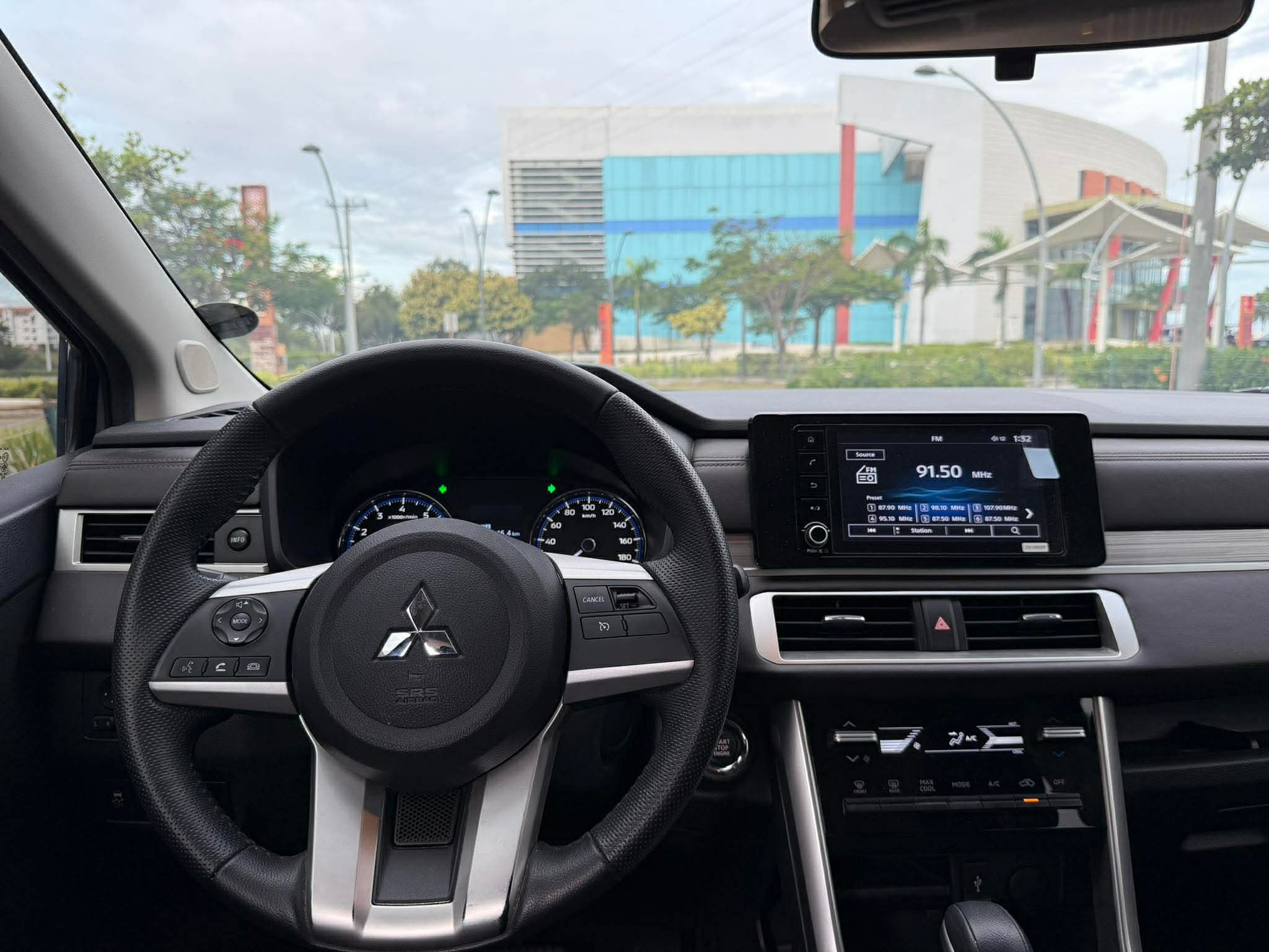 2023 Mitsubishi Xpander GLS AT